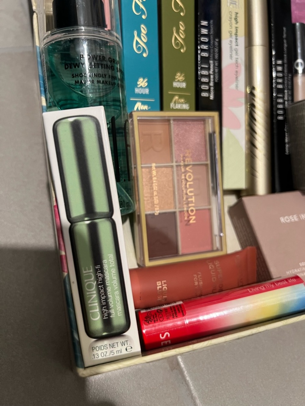 19pcs Makeup Bundle - Picture 4 of 4